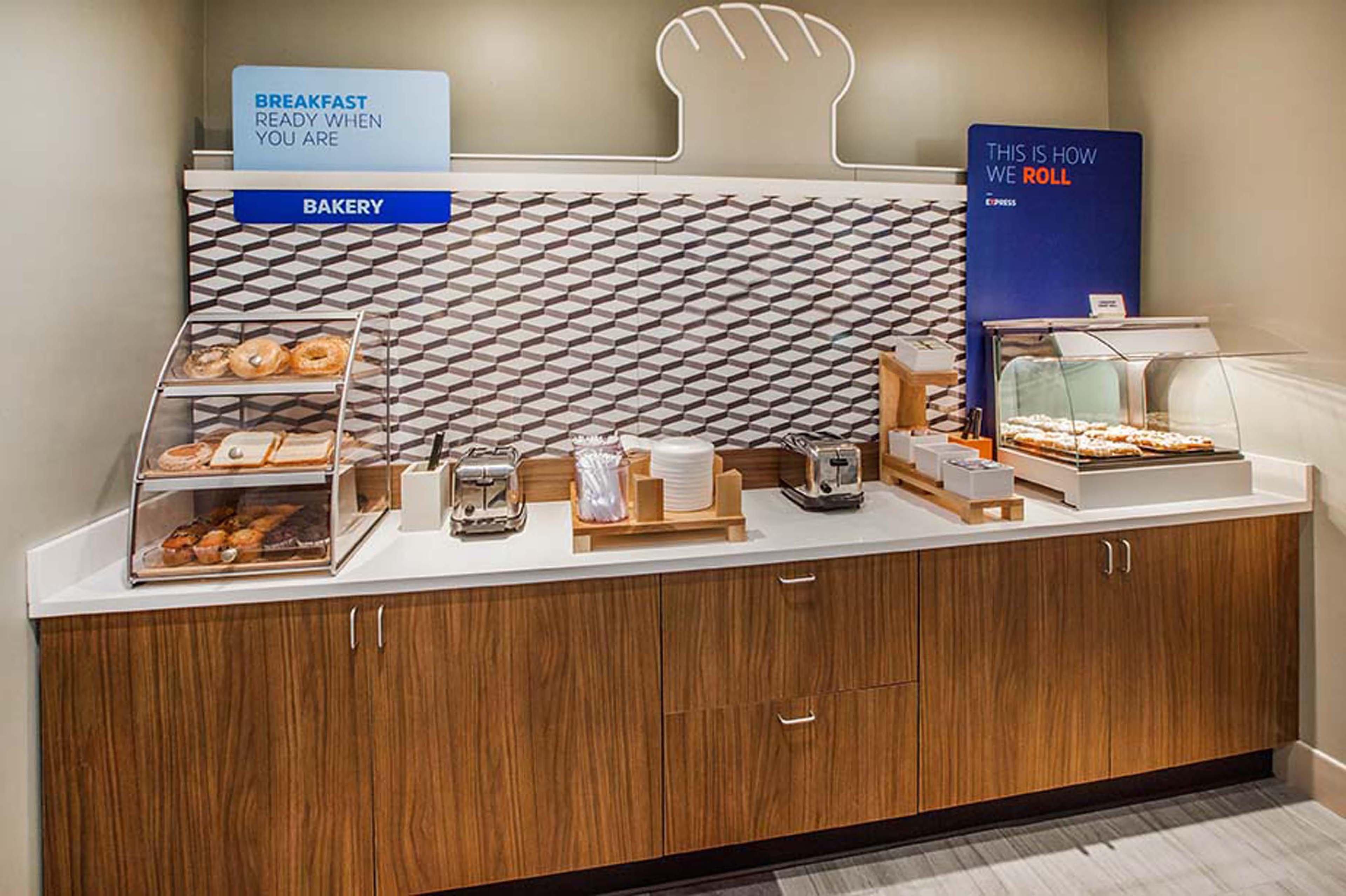 Holiday Inn Express Lebanon By Ihg Εξωτερικό φωτογραφία