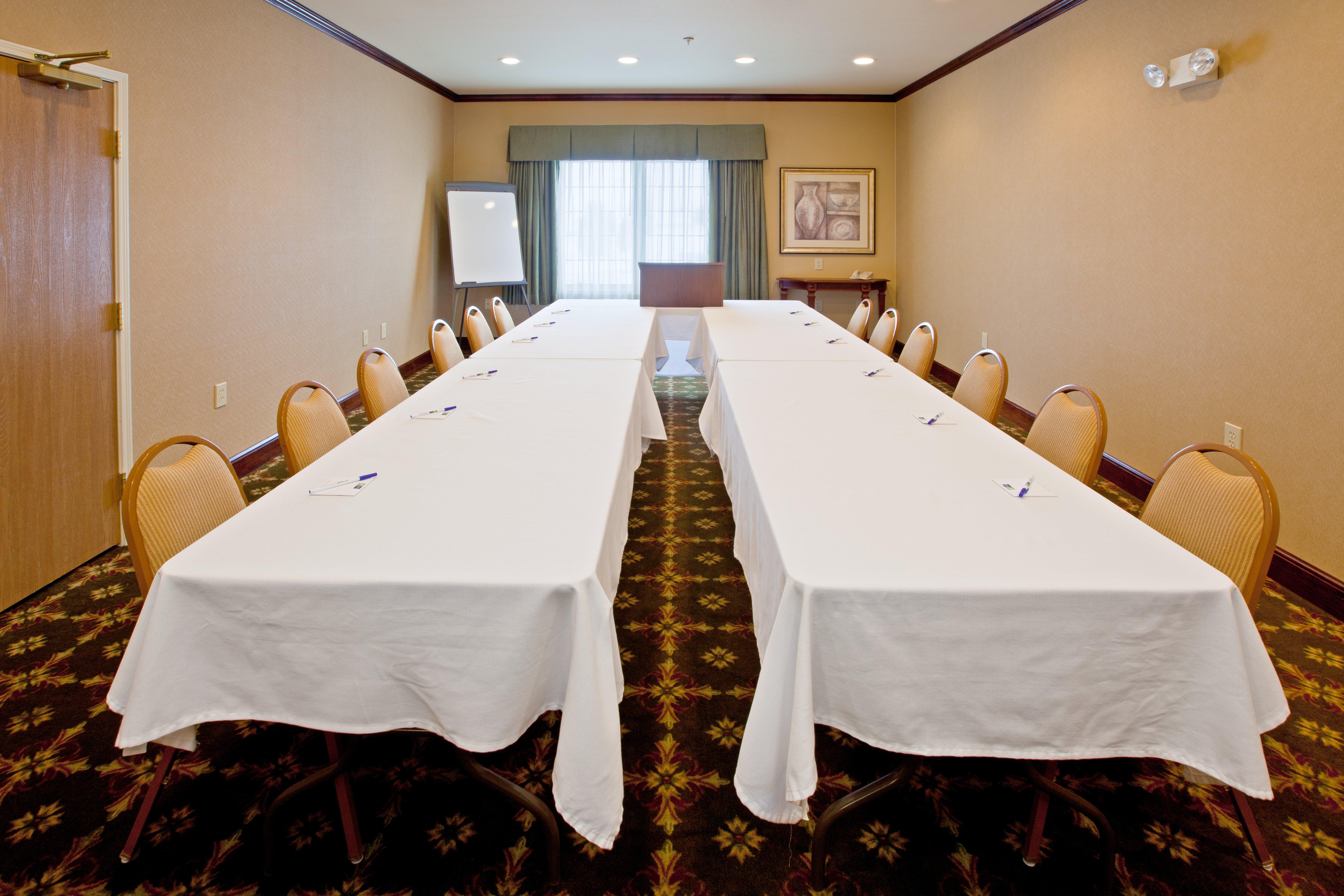 Holiday Inn Express Lebanon By Ihg Εξωτερικό φωτογραφία