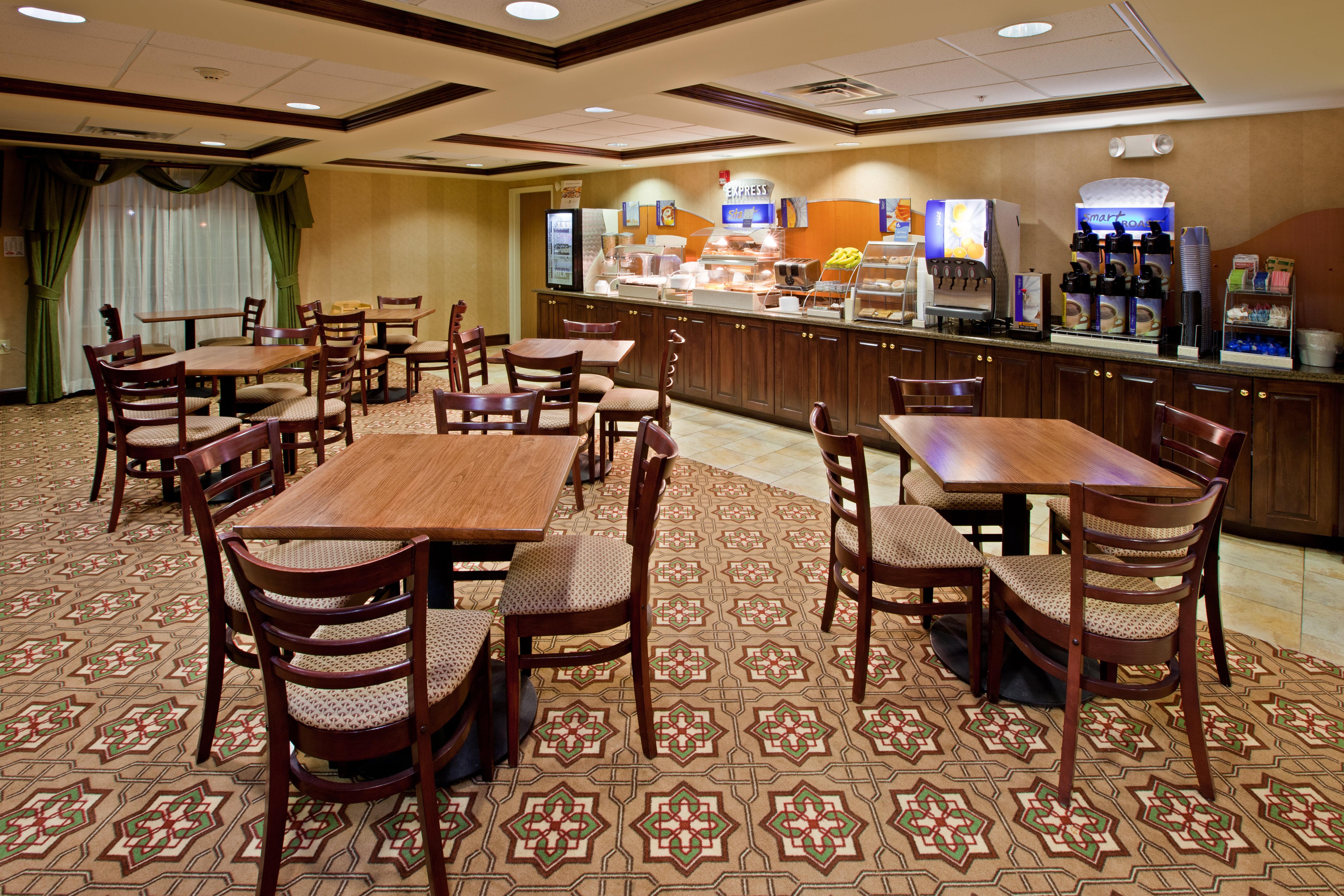 Holiday Inn Express Lebanon By Ihg Εξωτερικό φωτογραφία